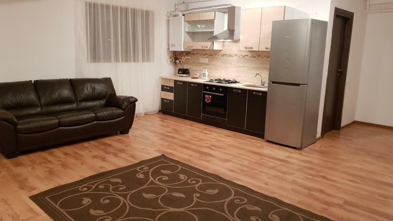 Gloria Apartament Lägenhet Baia Mare Exteriör bild