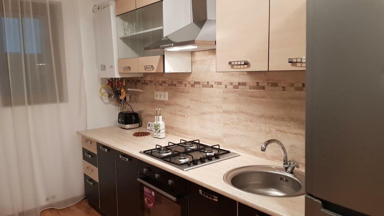 Gloria Apartament Lägenhet Baia Mare Exteriör bild